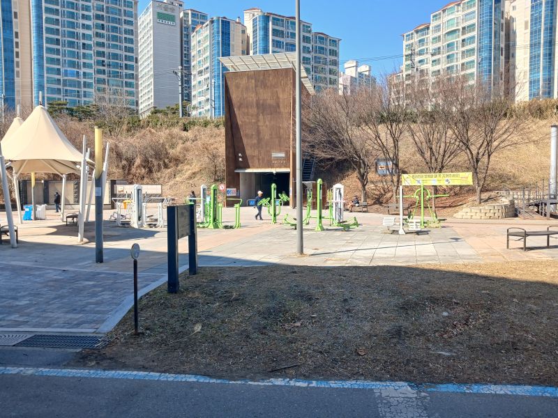 파일:20260313 125002 두뭇개.jpg