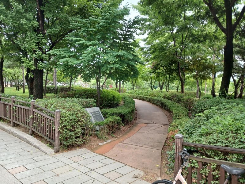 파일:20240703 083949 이동녕.jpg