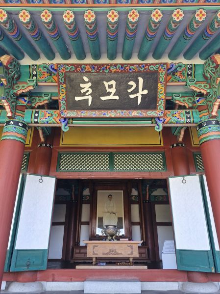 파일:충청 천안 유관순 추모각 20251028 진송옥.jpeg