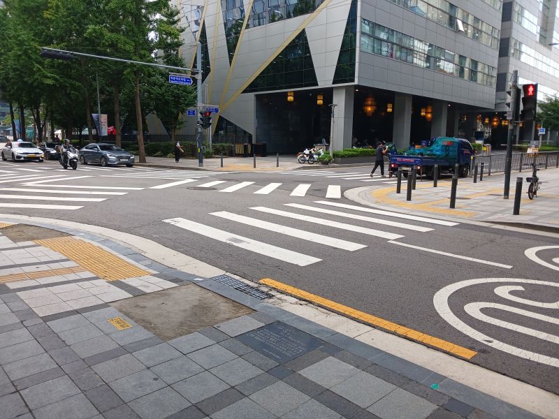 파일:20240805 103845 무교.jpg