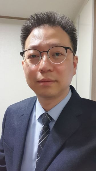 파일:교수 김현종 2023.jpg